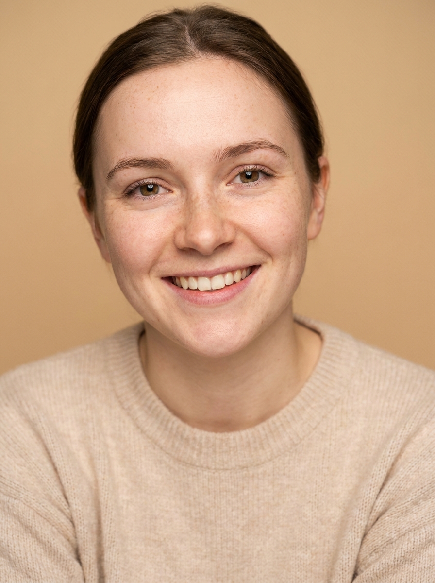 Commercial actress headshot